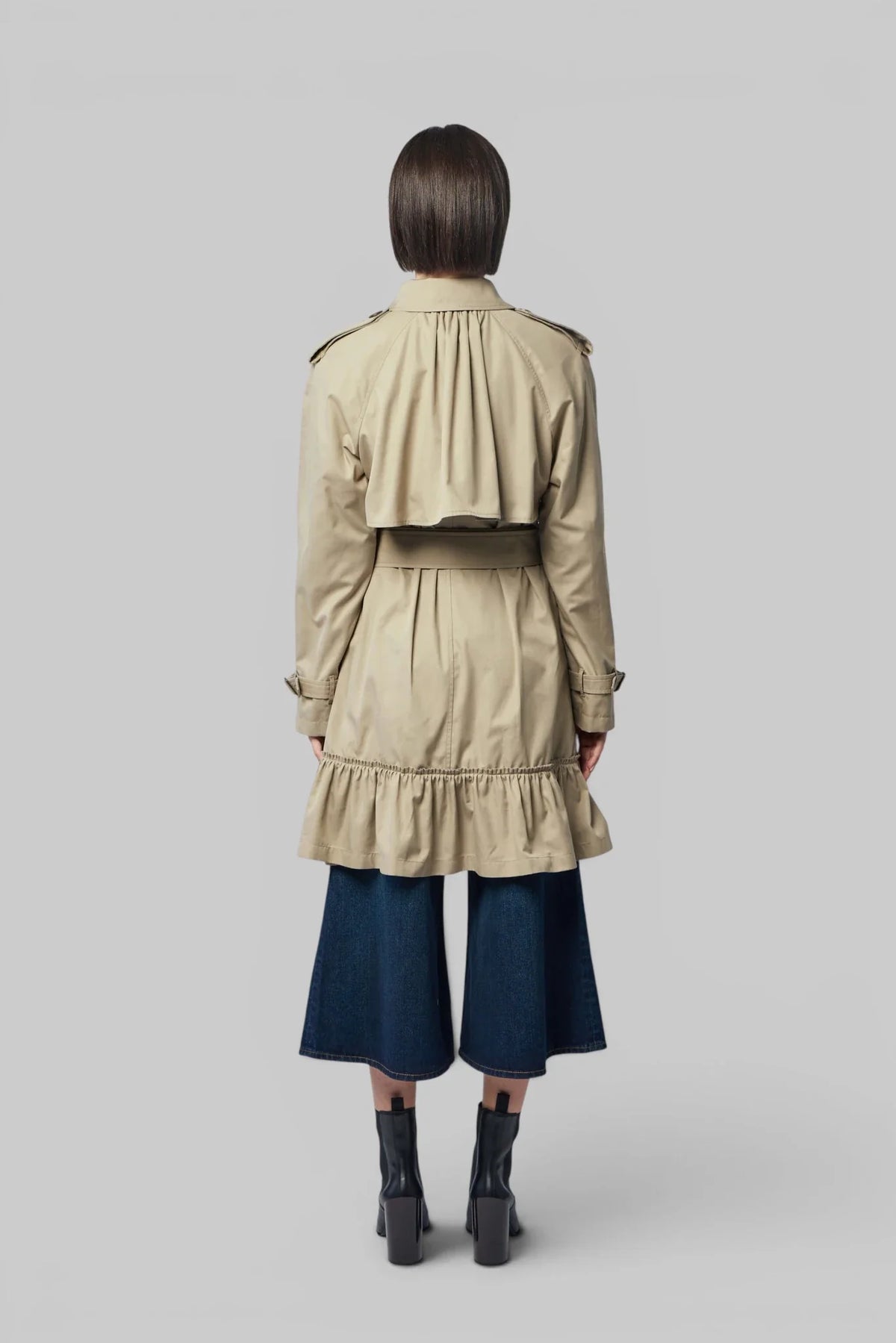 Short Gabardine Tillydrine Trench Coat
